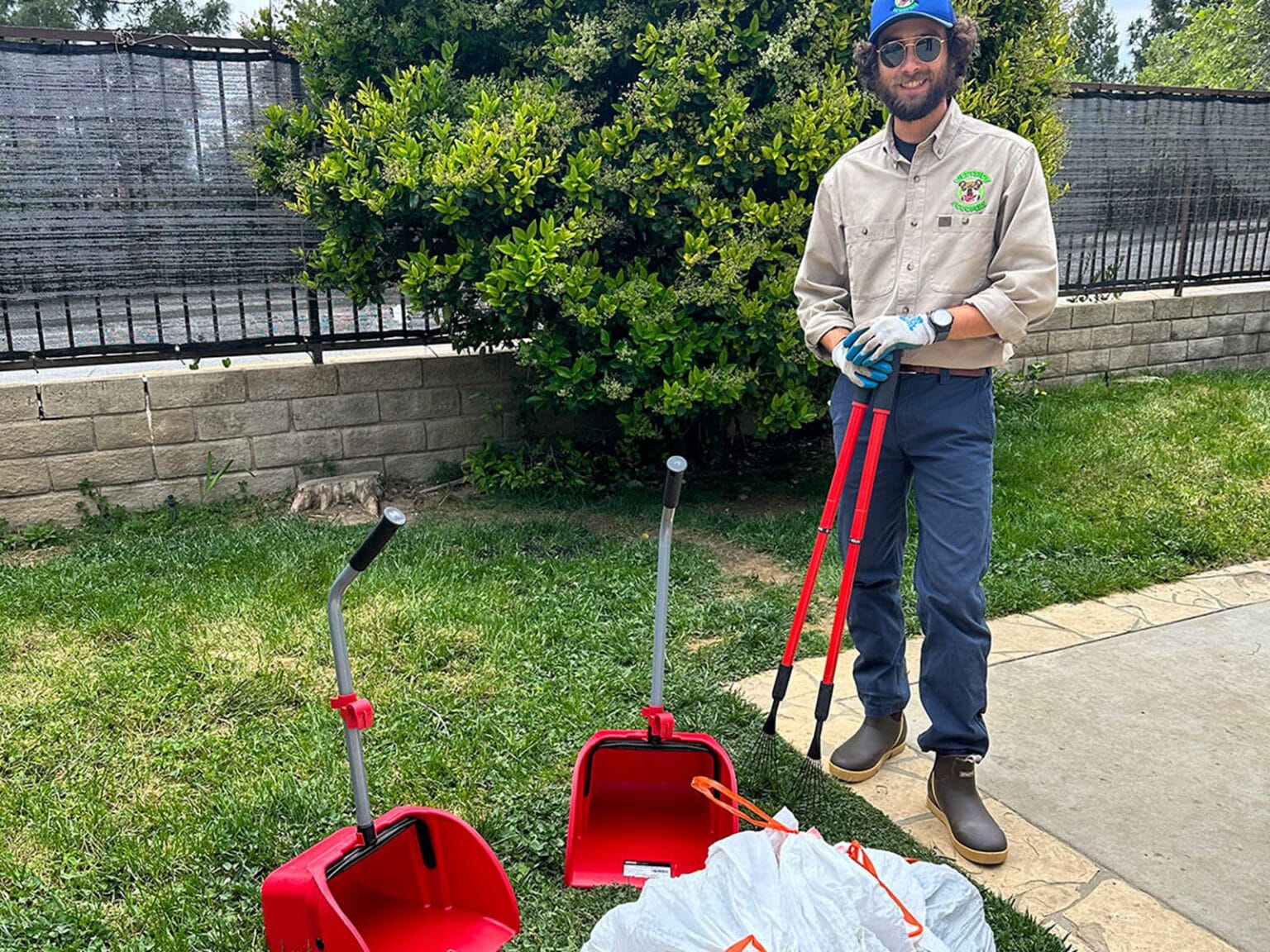 Los Angeles's Number One Pooper Scooper Service